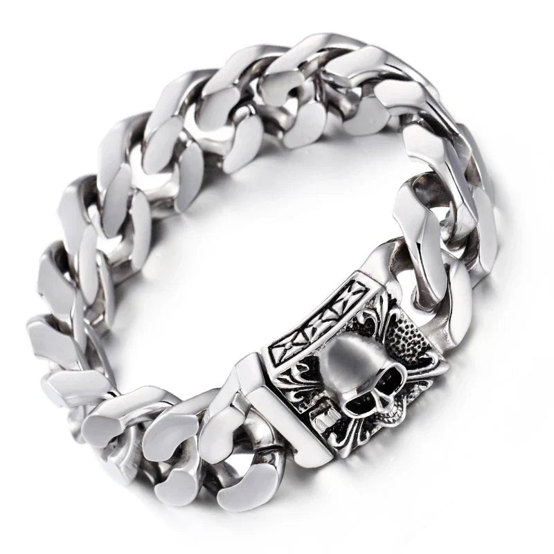 silver skull ring hip hop jewelry cuban chain style white background